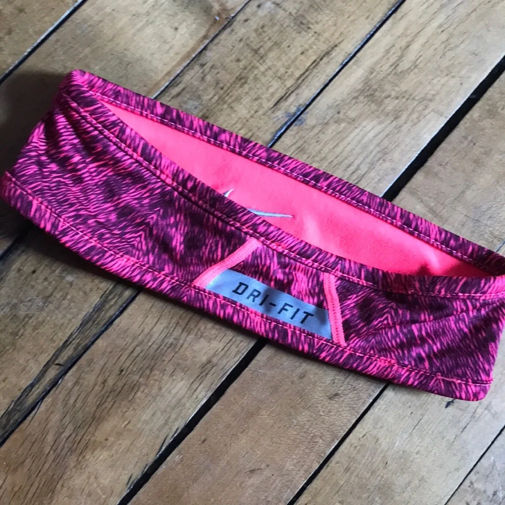 Nike RUN Pink Athletic Headband‎